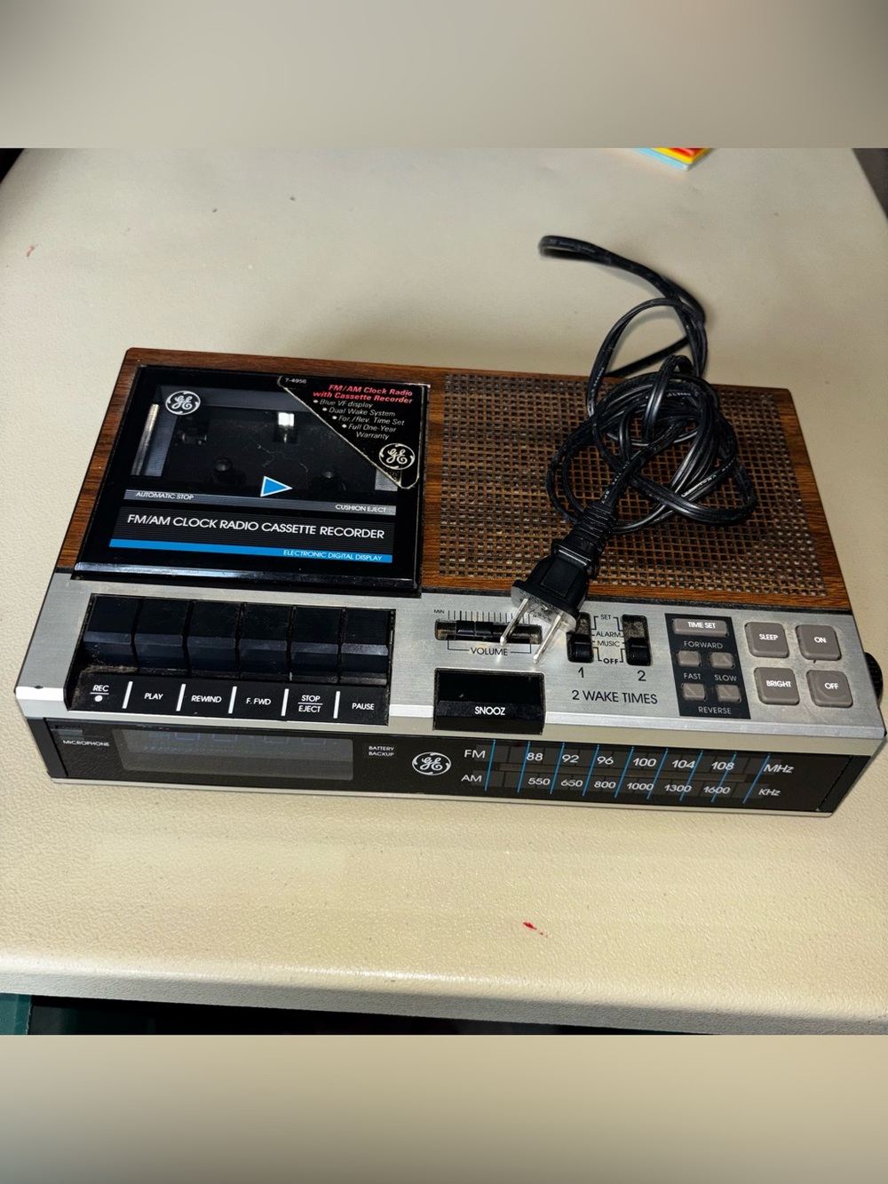 GENERAL ELECTRIC FM/AM CLOCK RADIO CASSETTE Player Model 7-4956B Tested!